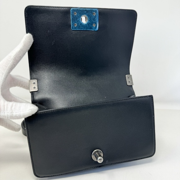 CHANEL MULTICOLOUR TWEED SMALL BOY BAG - Picture 7 of 10